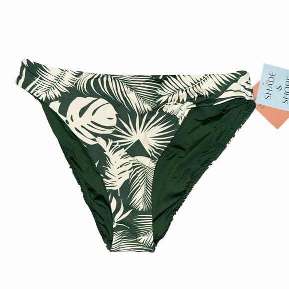 Shade & Shore Women’s Bikini Bottom Mid Rise High Leg
Reversible 
M (8-10)
NWT - Picture 3 of 8